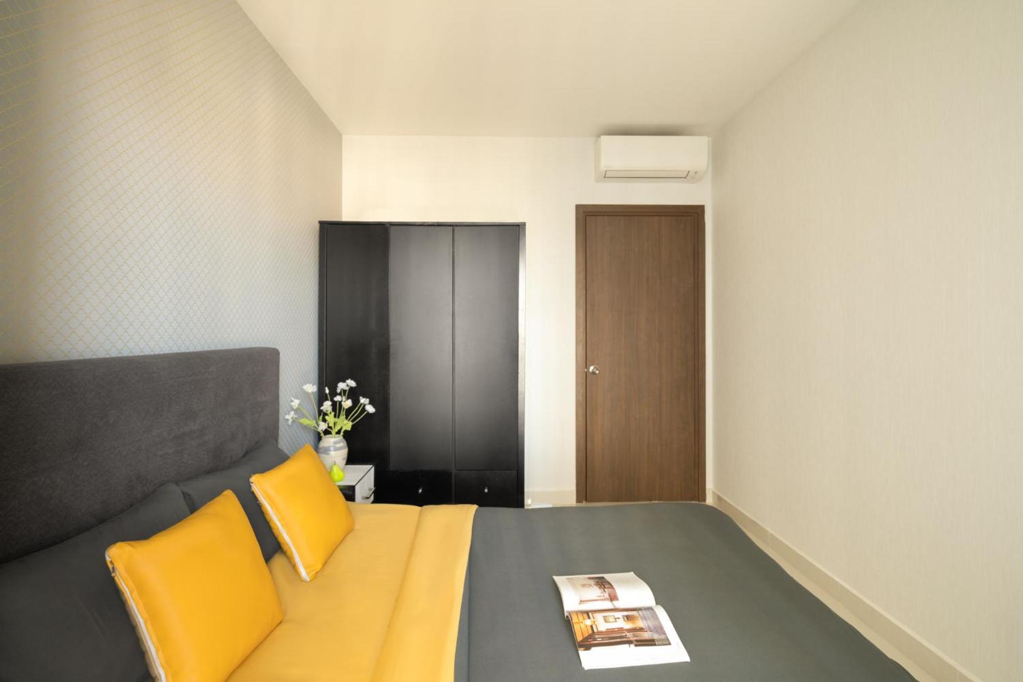 Căn hộ Lynh Saigon D4 *
