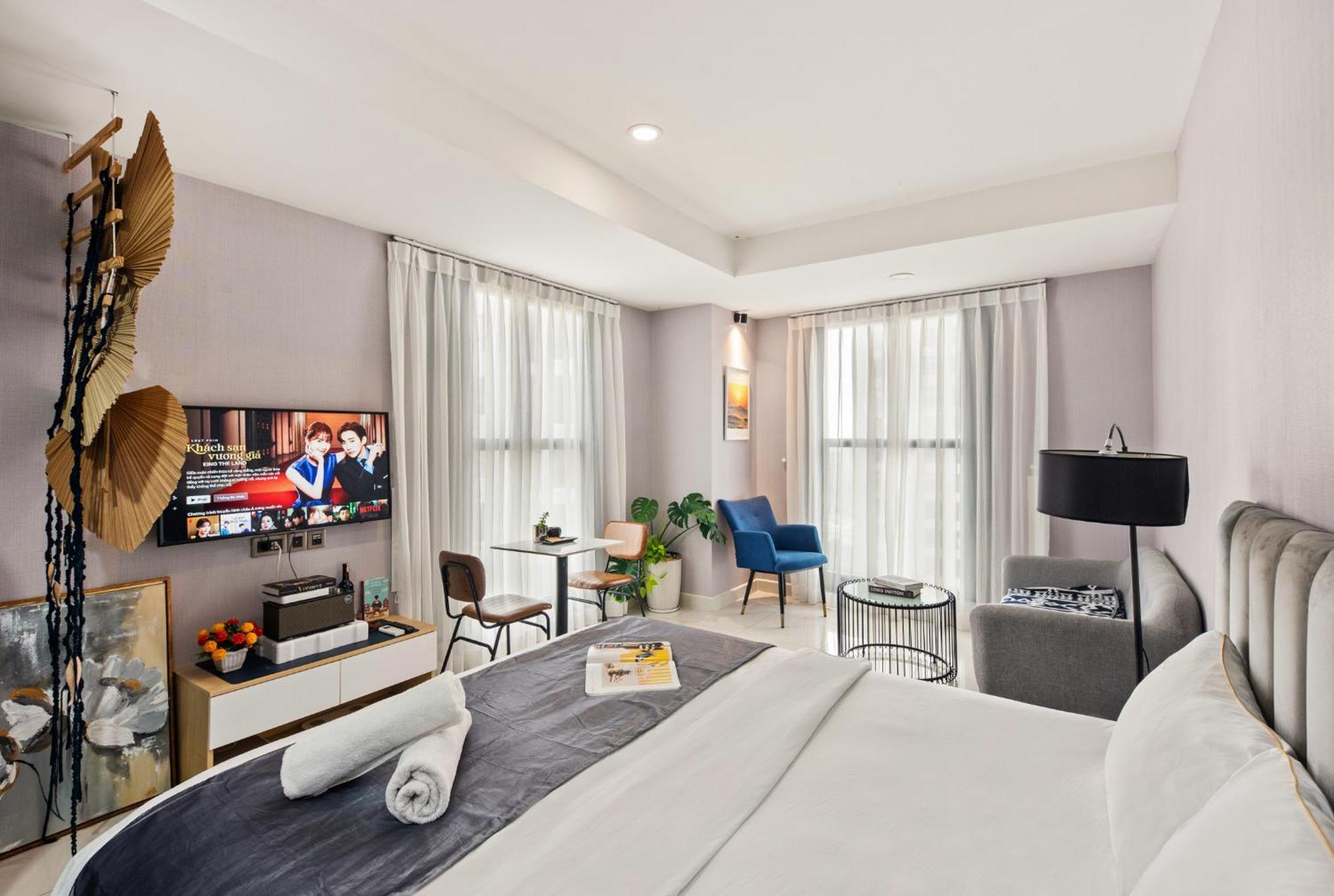 Lynh Saigon D4 * TP. Hồ Chí Minh