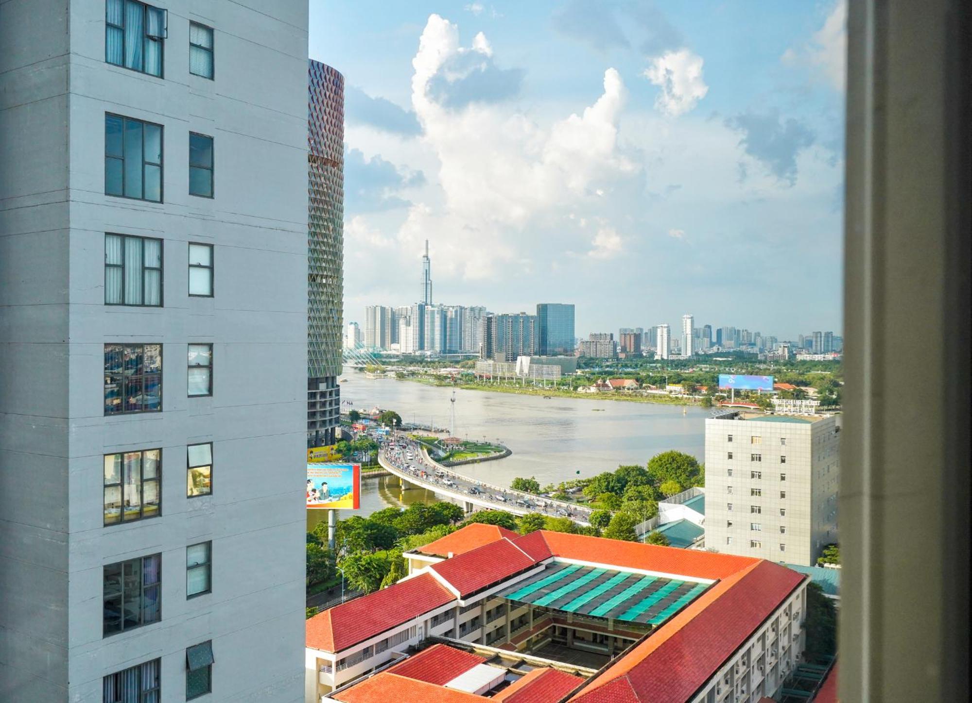 Lynh Saigon D4 Căn hộ *