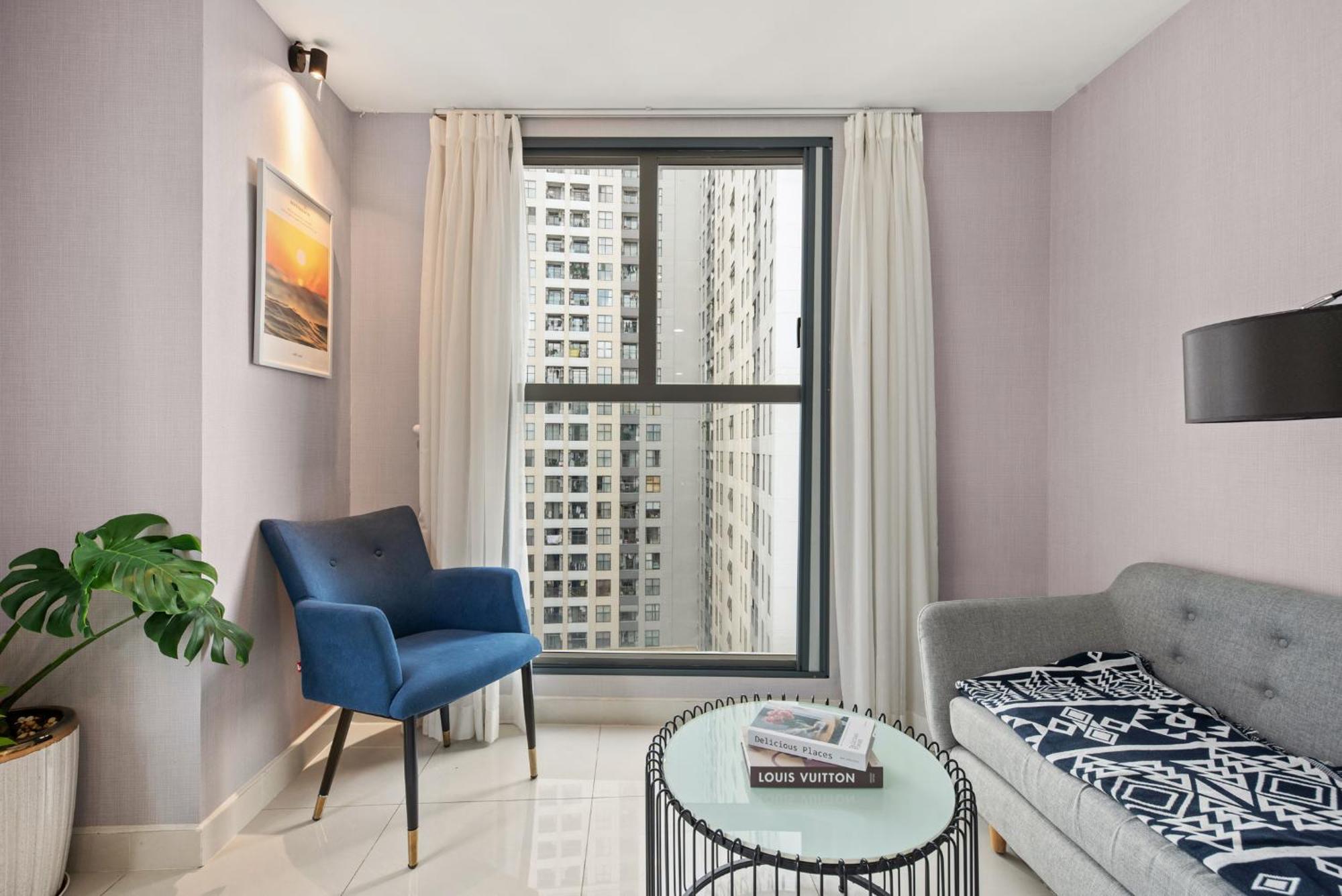 Căn hộ Lynh Saigon D4 *