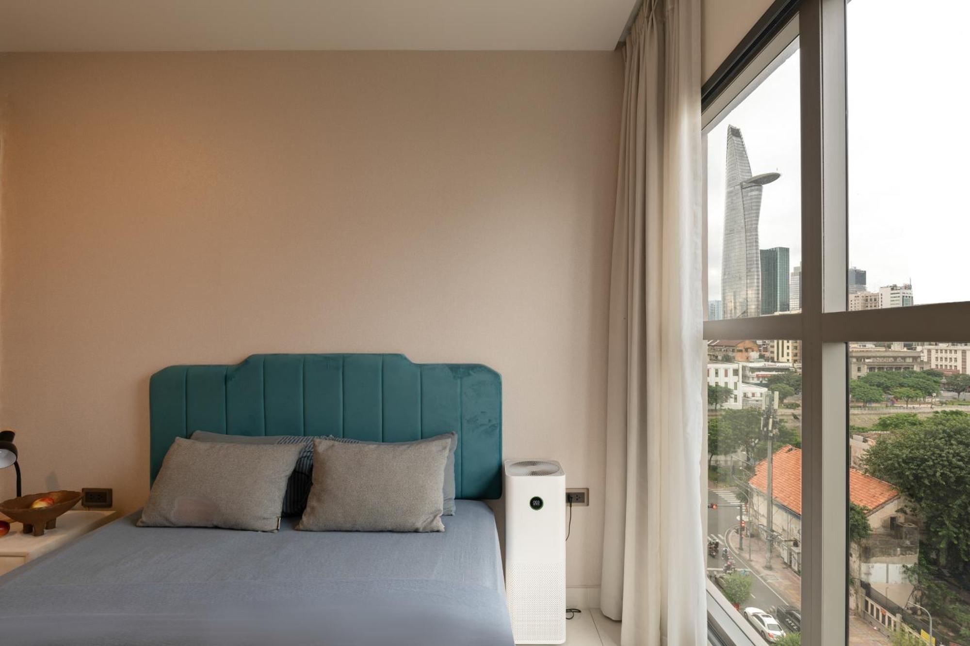 Lynh Saigon D4 * TP. Hồ Chí Minh