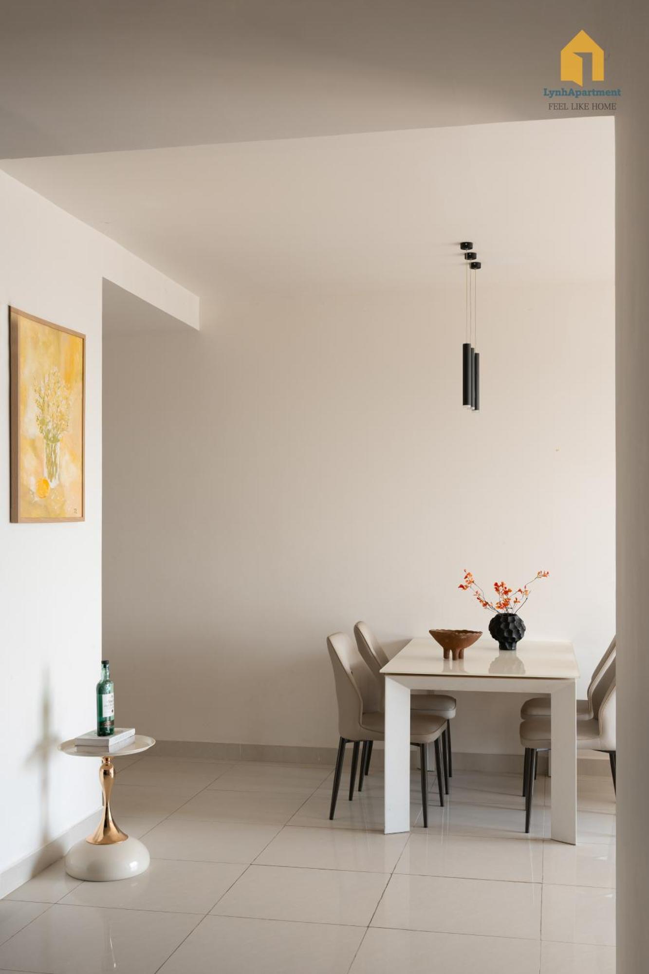 Lynh Saigon D4 Căn hộ